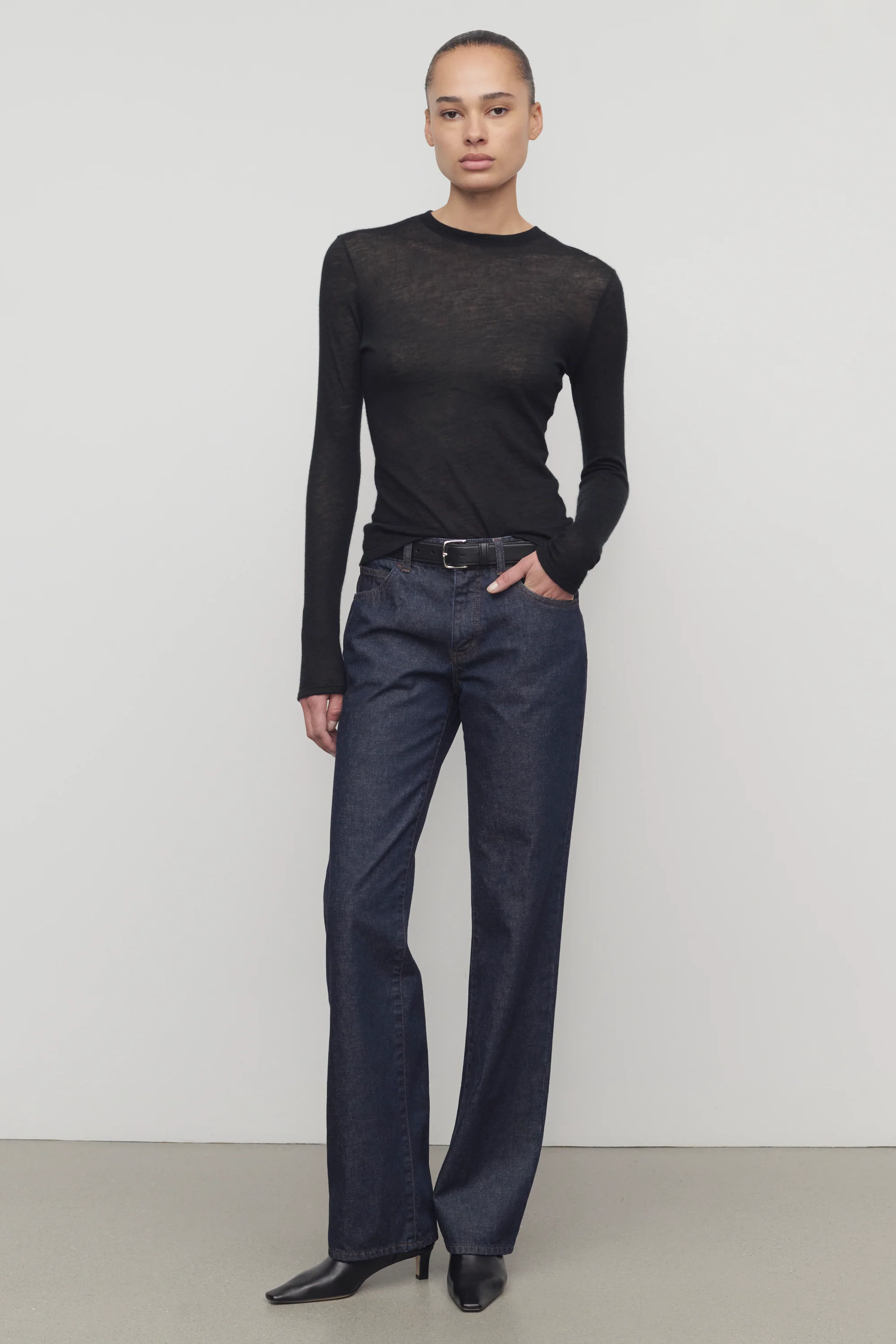 Carlyl Jean - Image 3