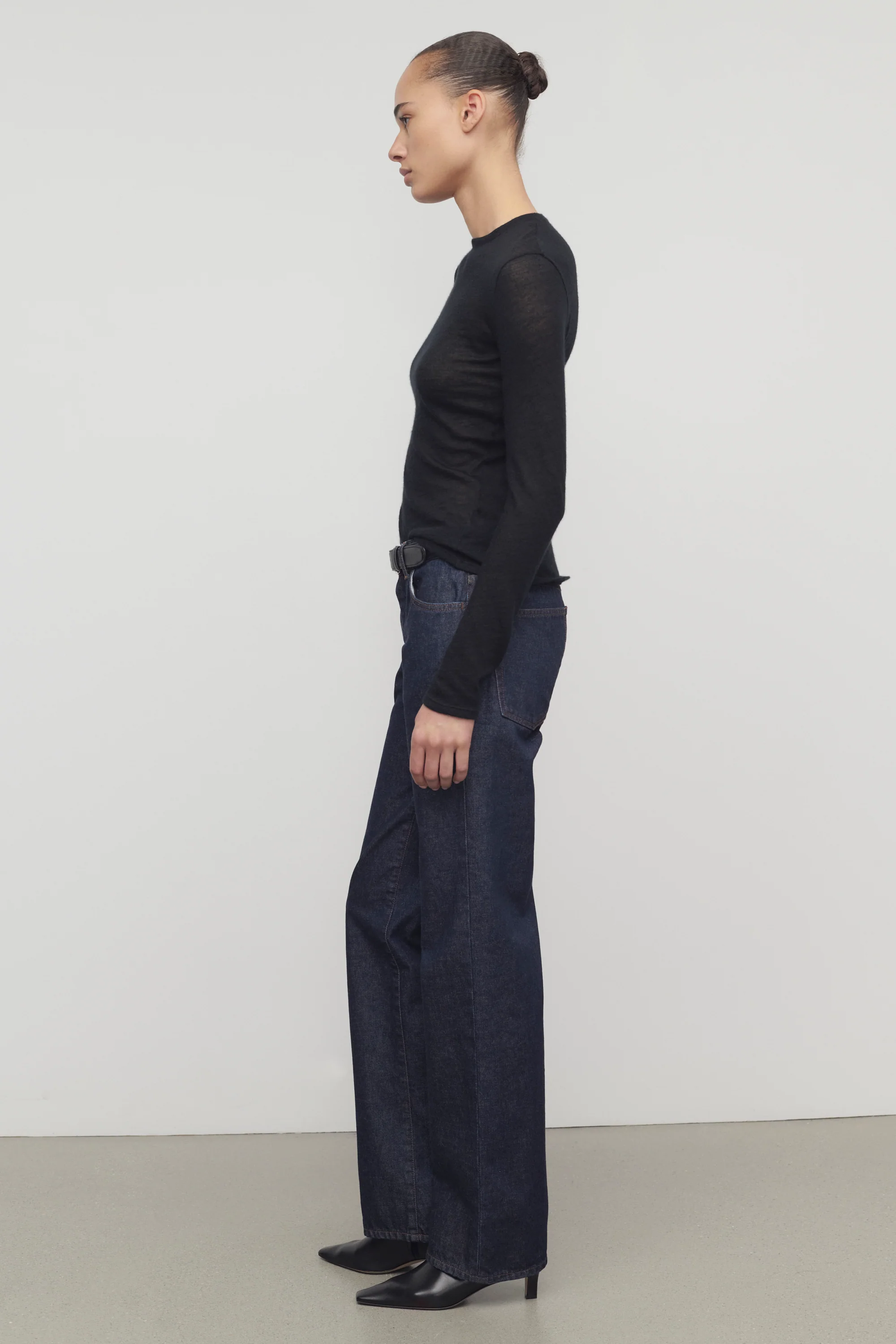 Carlyl Jean - Image 4