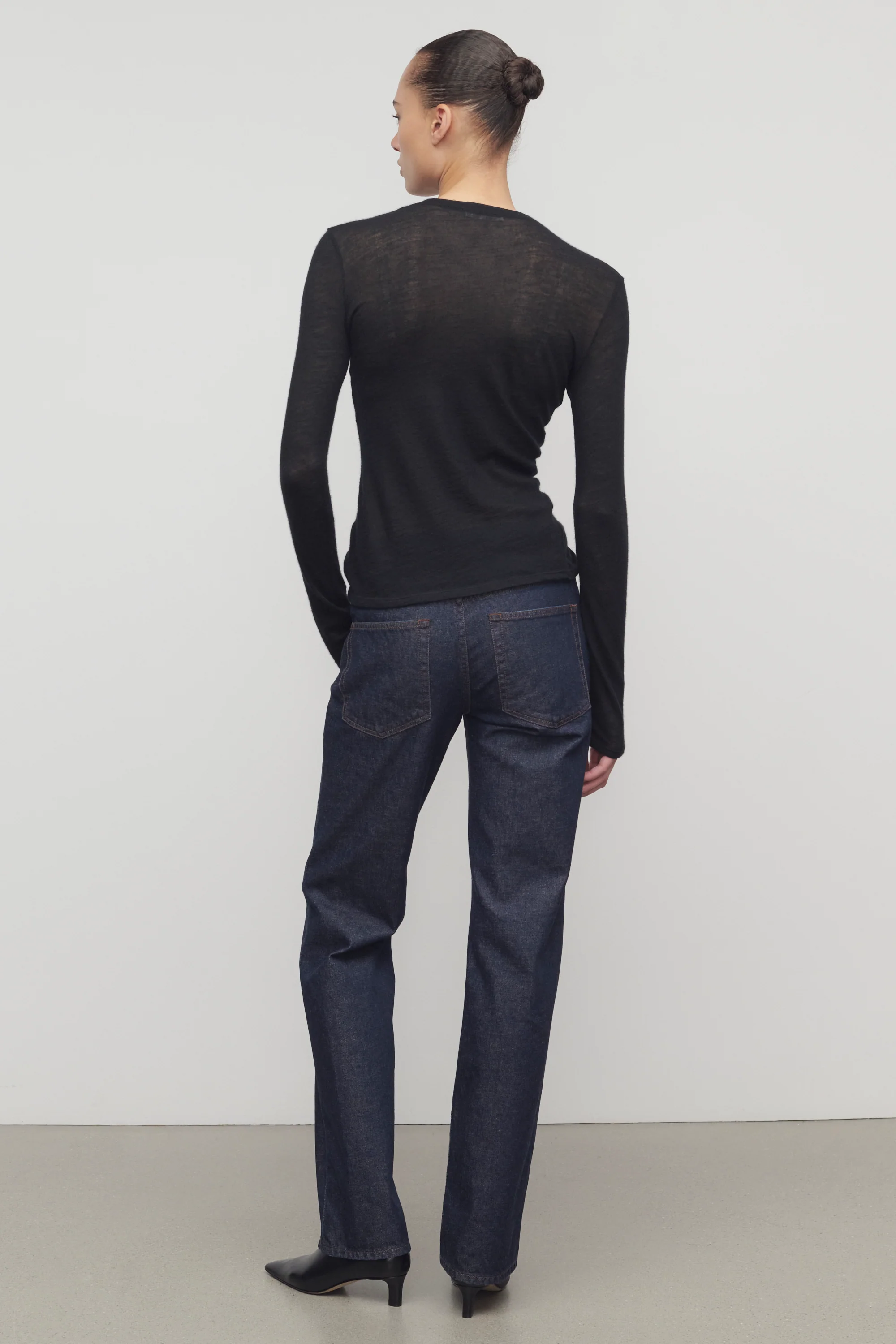 Carlyl Jean - Image 5