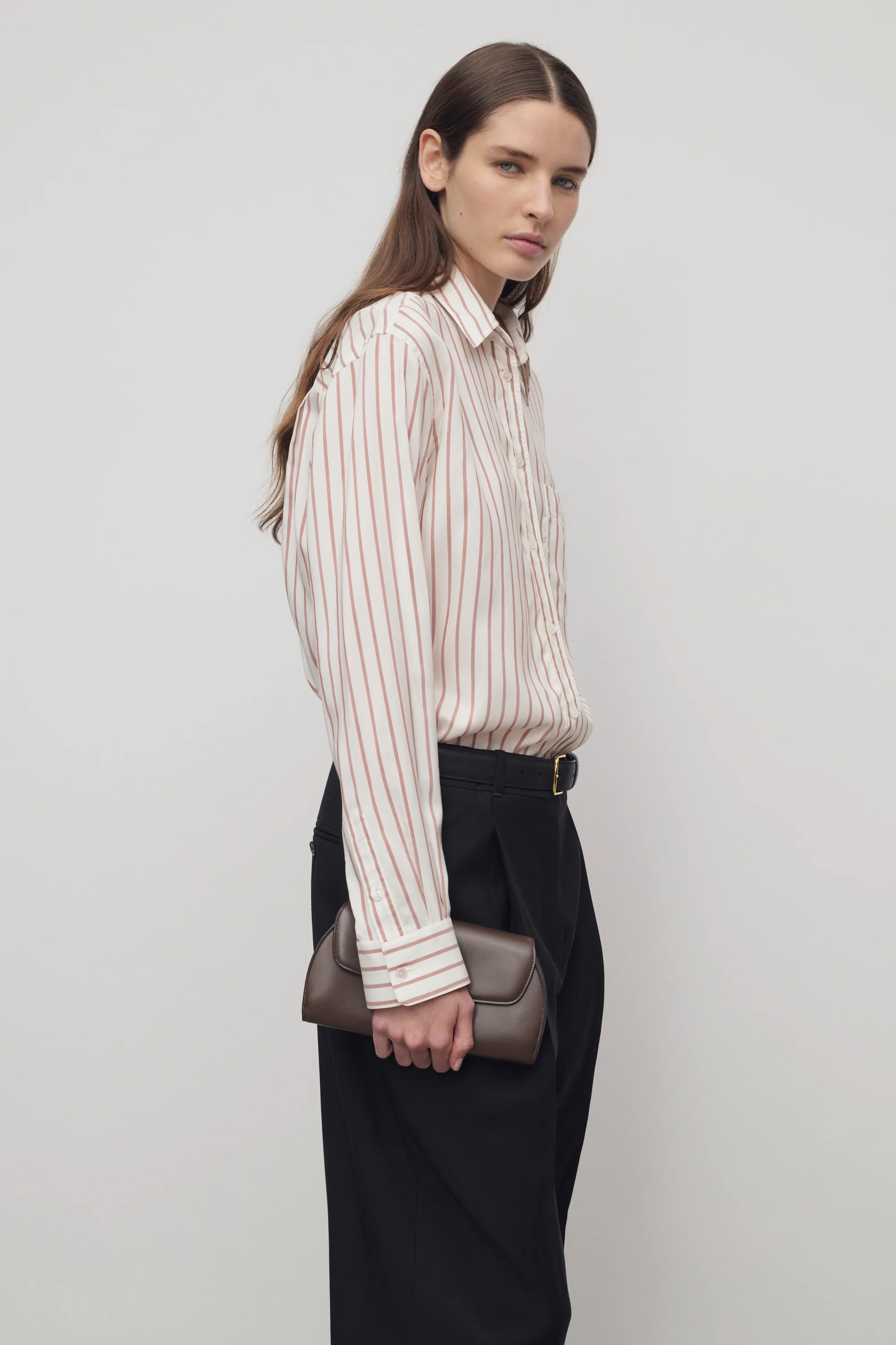 Curved Clutch - Image 4