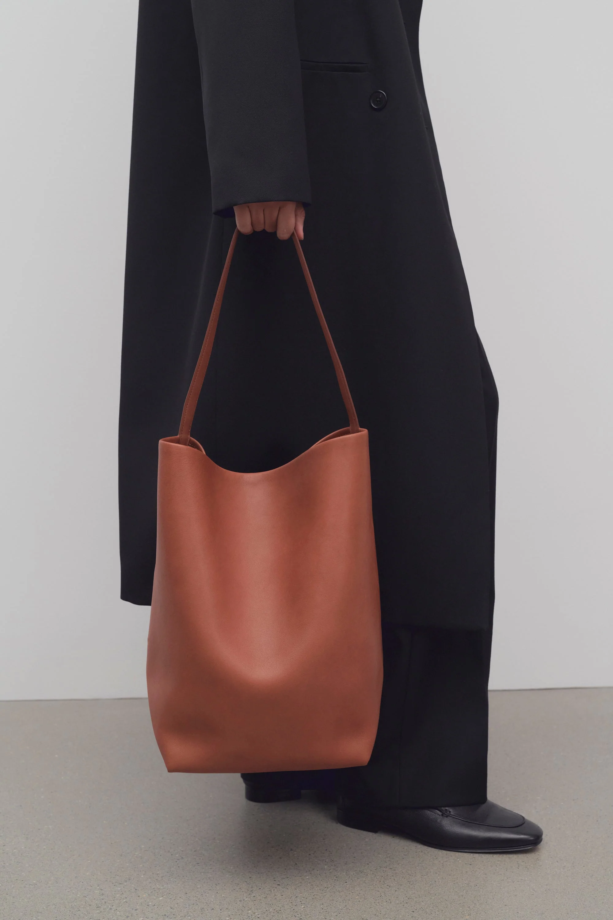 Large N/S Park Tote Bag - Image 4