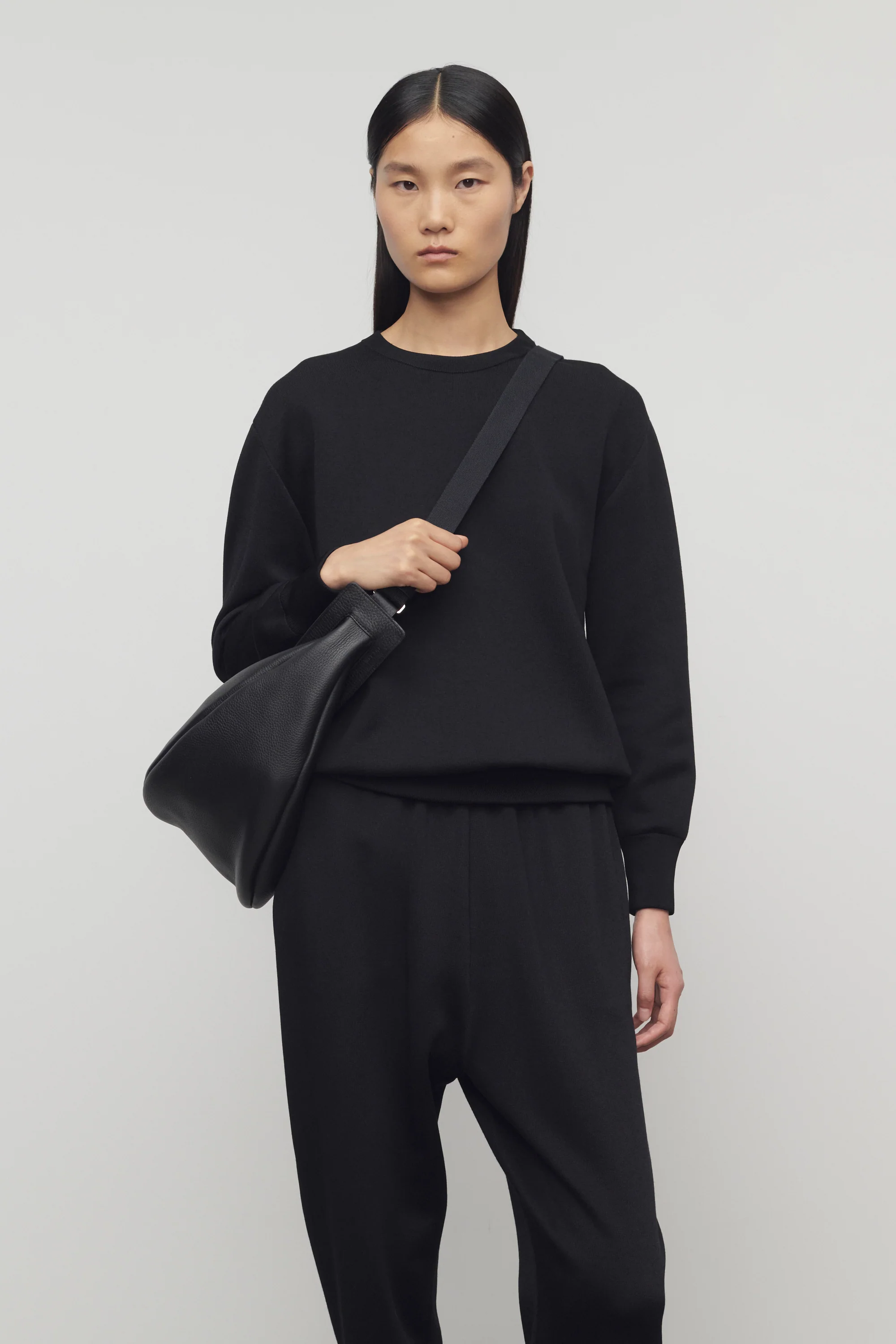 Large Slouchy Banana Bag - Image 4